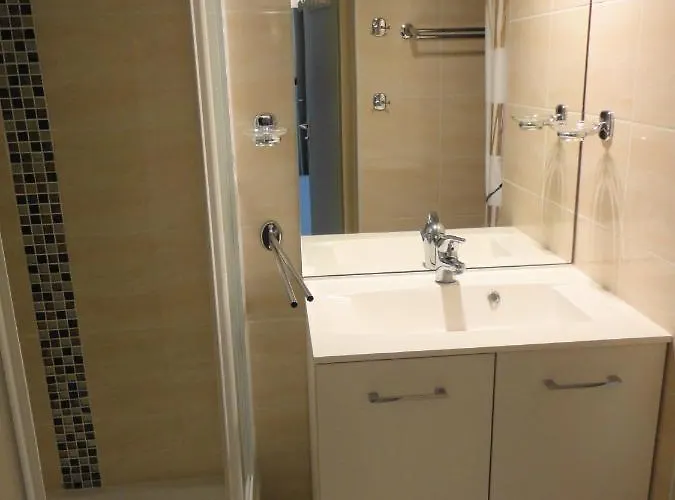 Baie Des Anges I Joli T2 Piscine Proche Richelieu Cap D דירה *